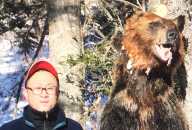 【クマ激増時代の最前線】北海道のすご腕プロハンターと歩いて見えた狩猟のリアル。冬眠明けの怪物を追う春の"熊撃ち"に密着!